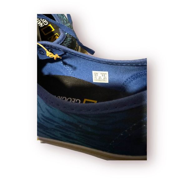 VANS National Geographic Ocean‎ Slip On Sneakers Size 8 main image 8